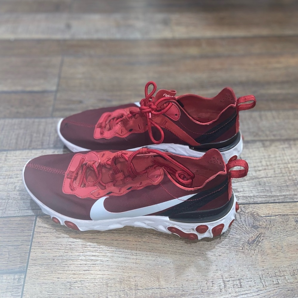 Red Nikereact Sneakers - Picture 4 of 5